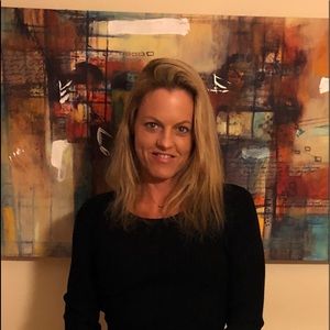 Meet your Posher, Hilary